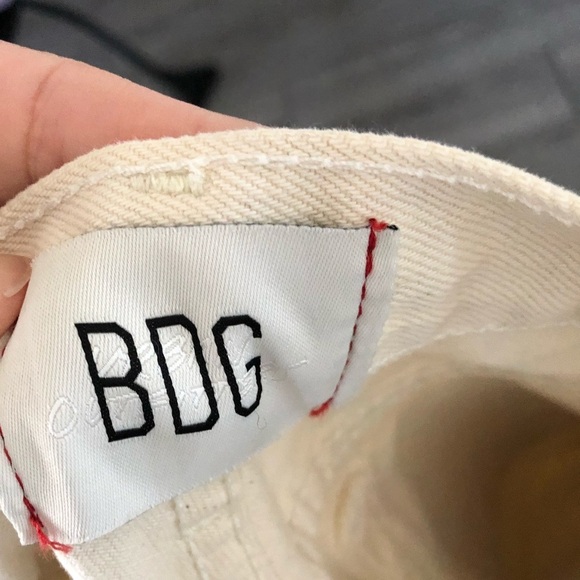 BDG|UO Cream Neutral High Rise Baggy Jeans, size 29•••90’s Style, Excellent🫶🏻 - Picture 8 of 12